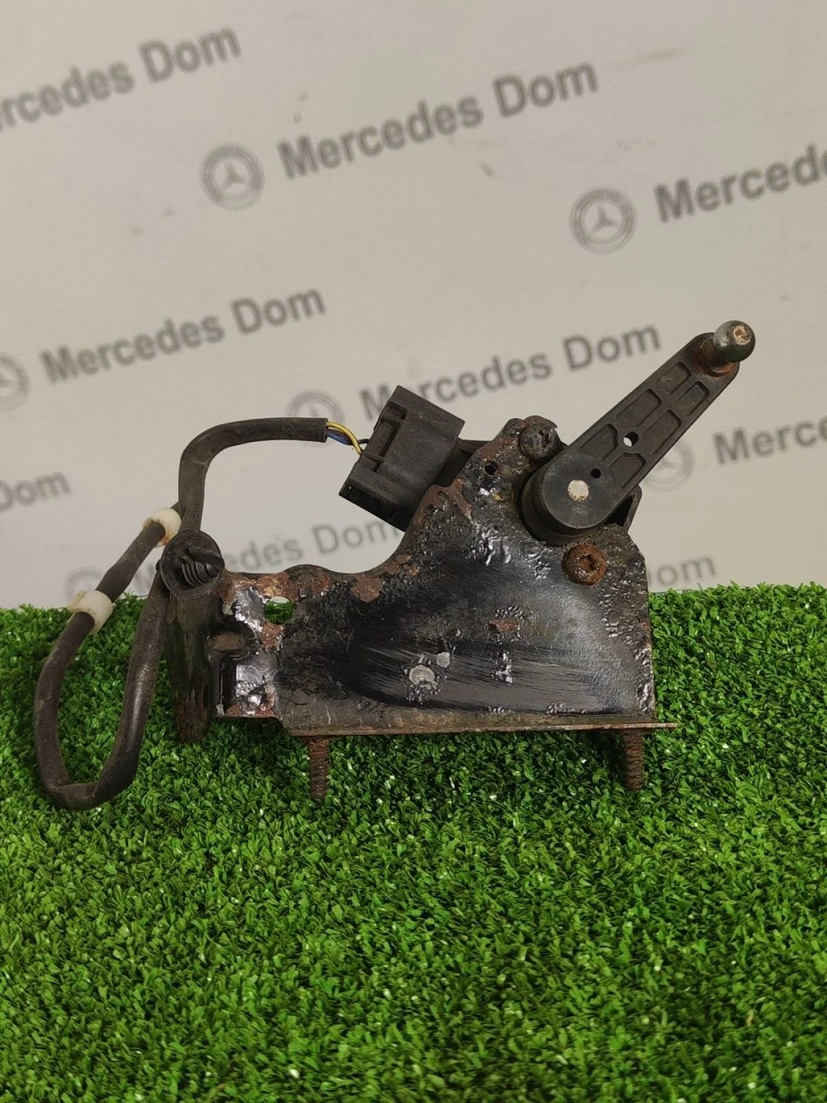 Датчик уровня пола Mercedes-Benz S-класс W221 рестайлинг (2009—2013)