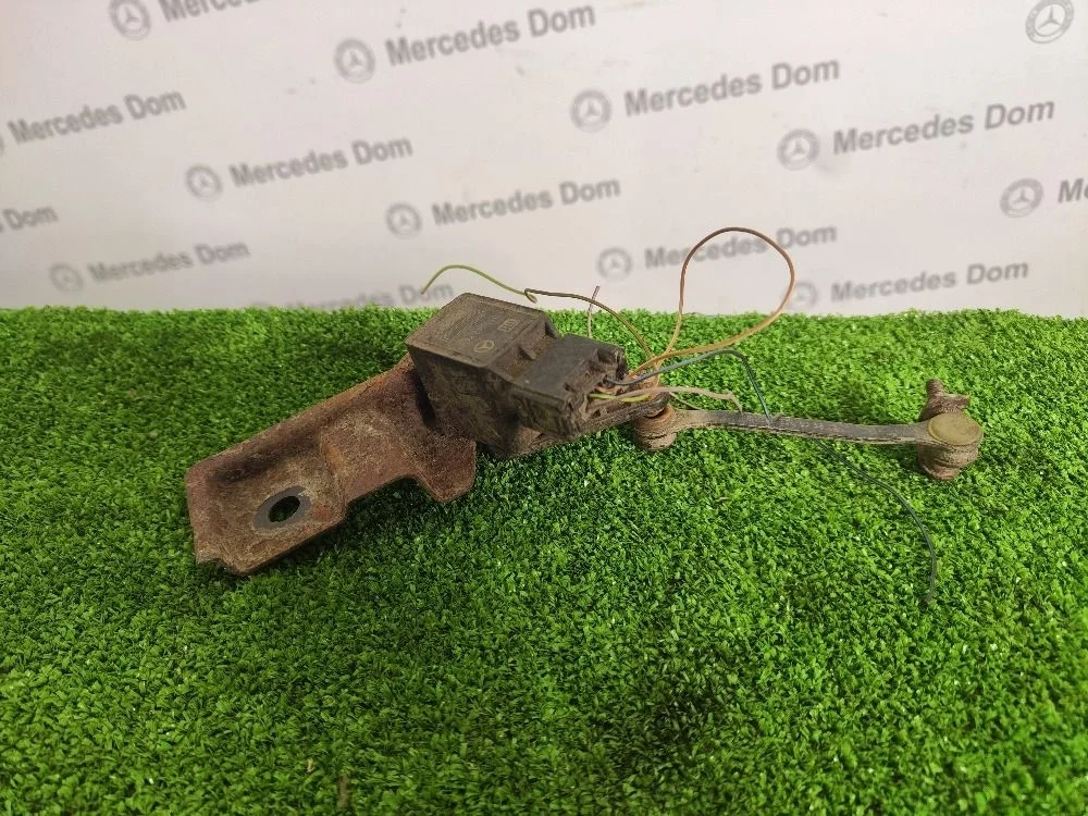 Датчик уровня пола Mercedes-Benz S-класс W221 (2005—2009)