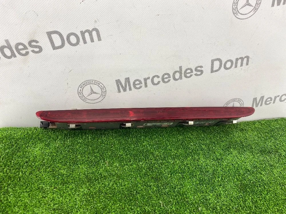 Фонарь задний (стоп сигнал) Mercedes-Benz M-класс W164 рестайлинг (2008—2011)
