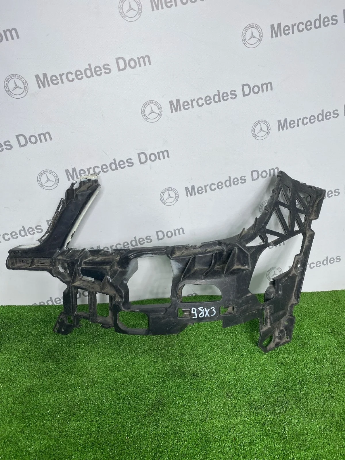 Кронштейн Mercedes-Benz C-класс W204/S204/С204 рестайлинг (2011—2015)