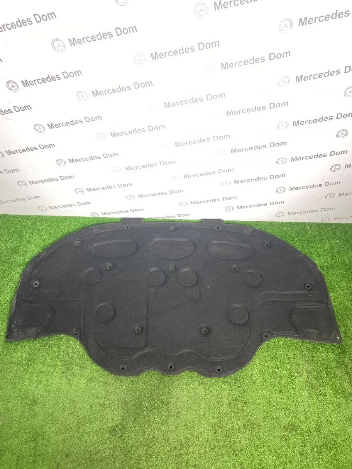 Шумоизоляция капота Mercedes-Benz C-класс W204/S204 (2006—2011)