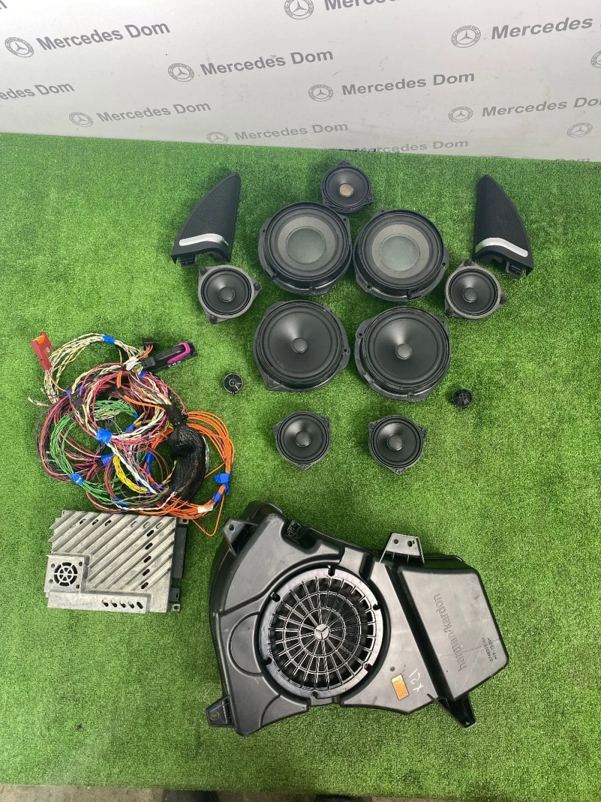 Комплект музыки harman kardon Mercedes-Benz GLE-класс W166 (2015—2018)