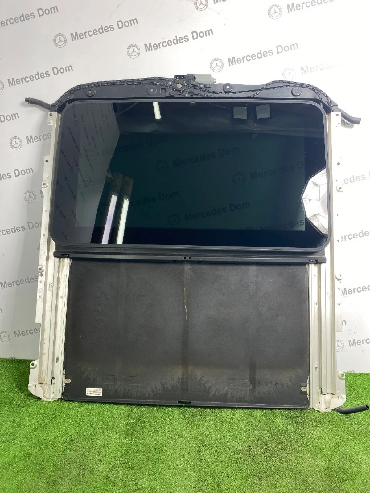 Люк в сборе электрический Mercedes-Benz E-класс W212/S212/C207/A207 (2009—2013)