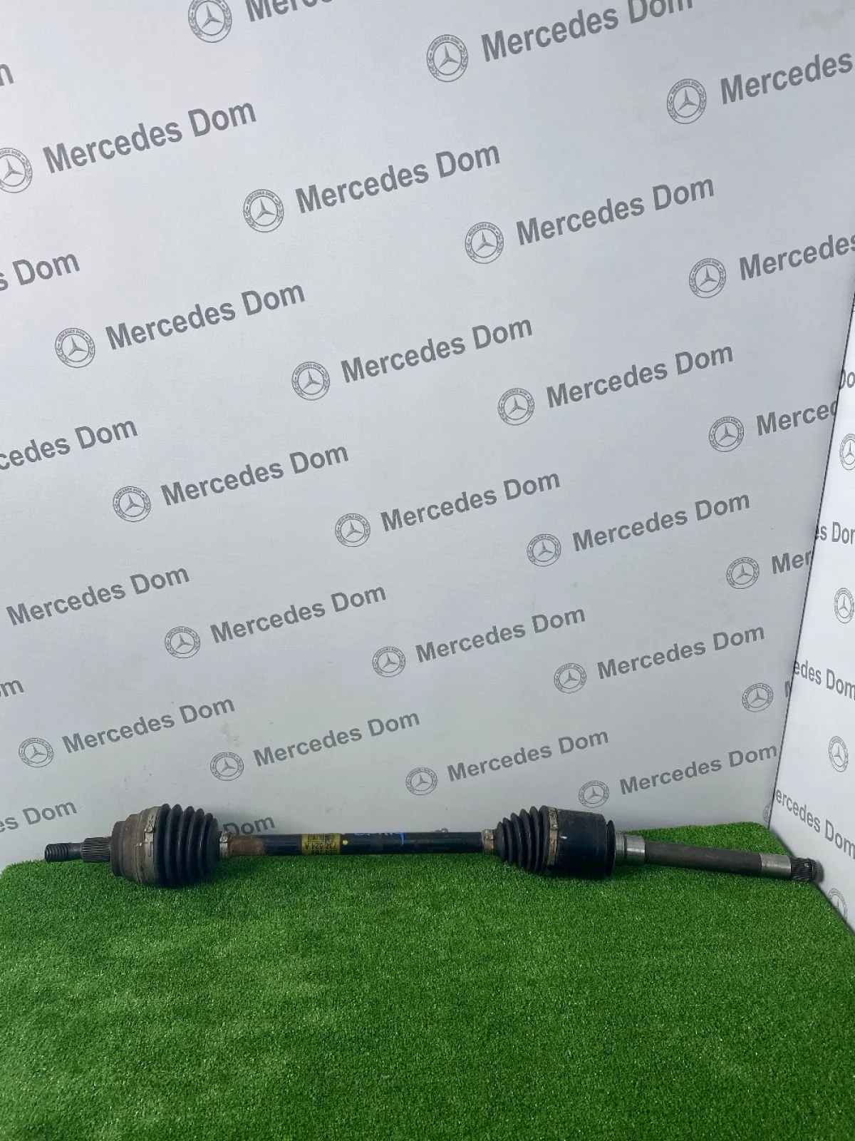 Полуось передняя правая Mercedes-Benz M-класс W164 рестайлинг (2008—2011)