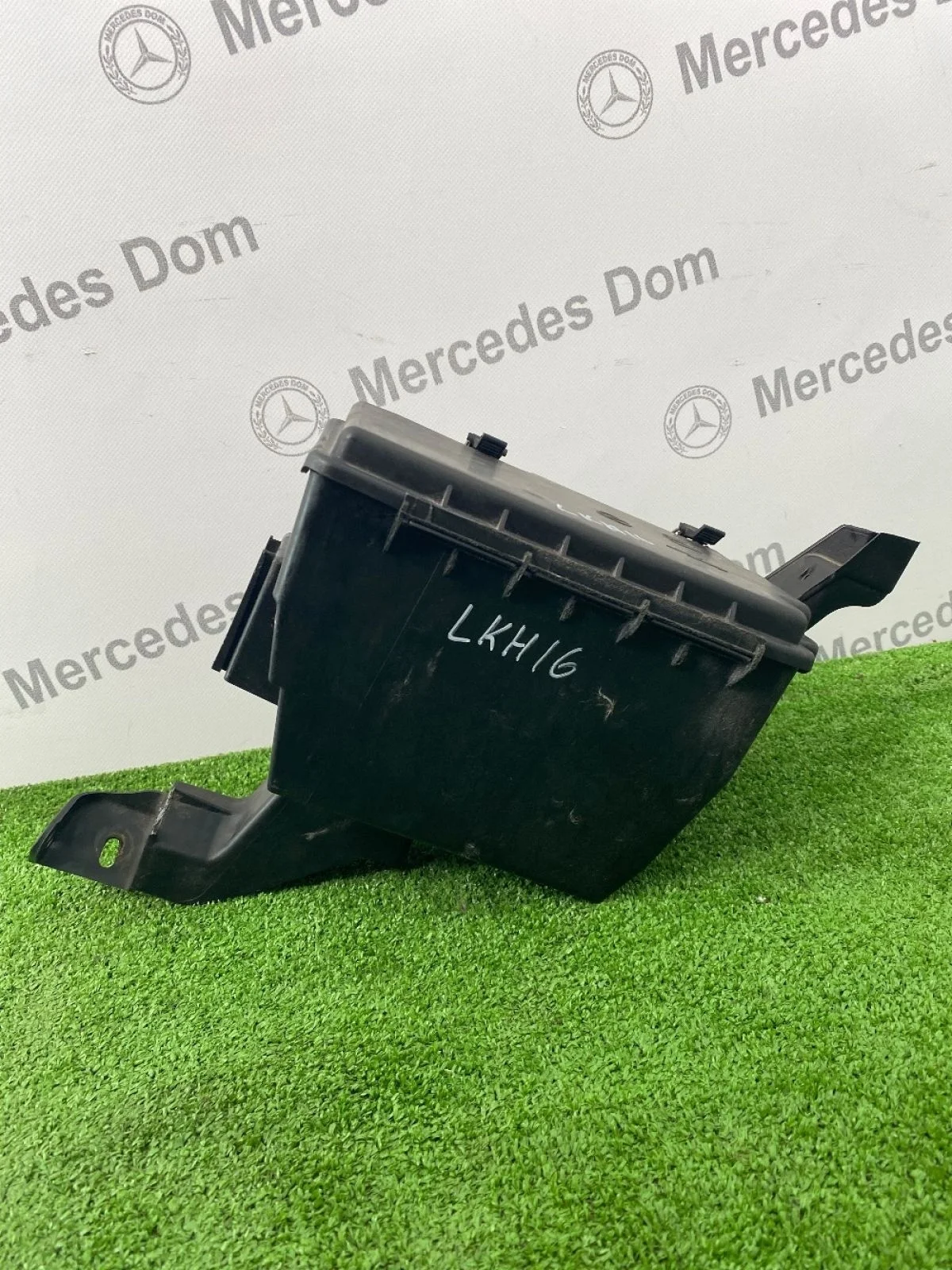 Корпус блока предохранителей Mercedes-Benz M-класс W166 (2011—2015)