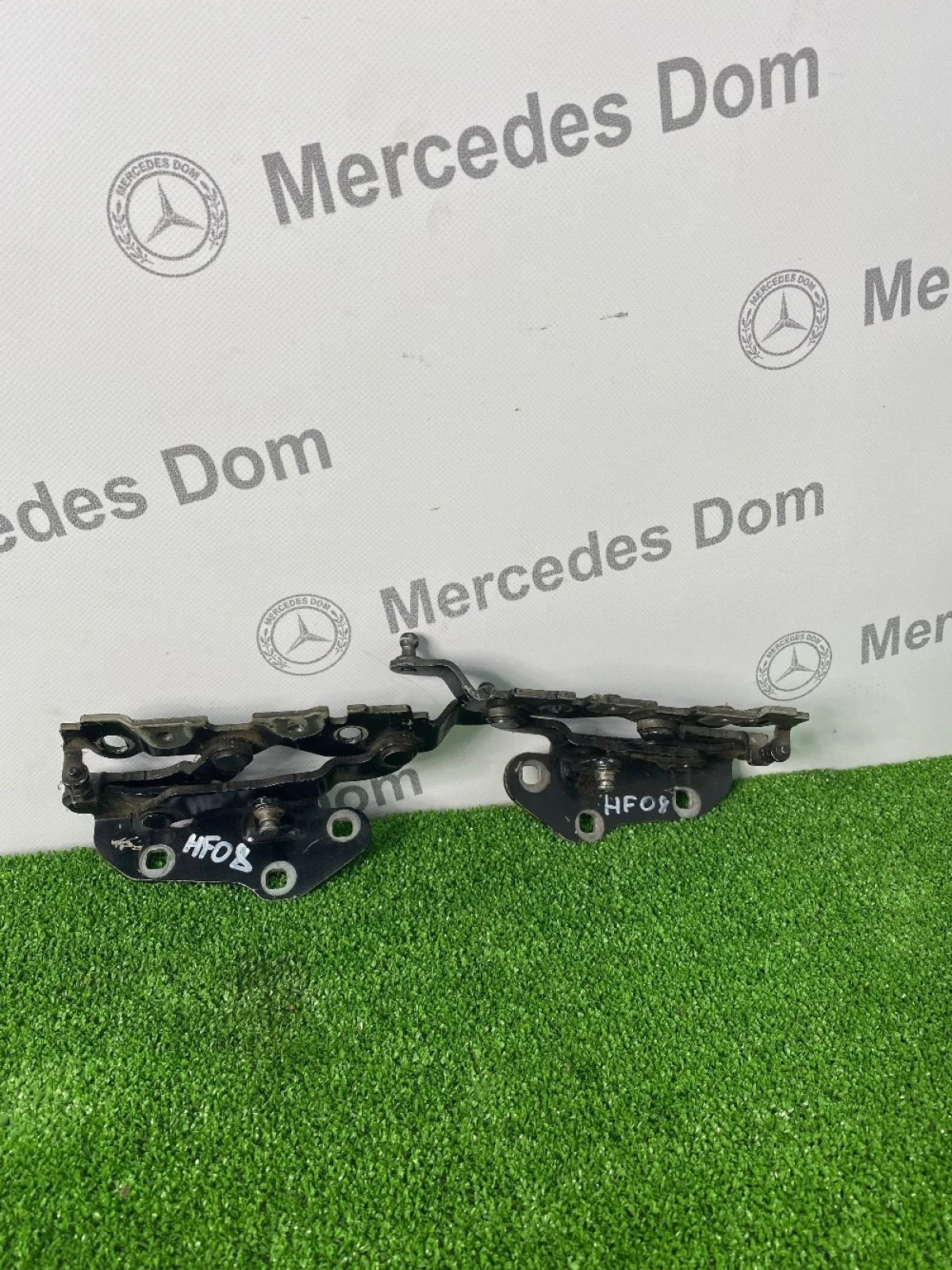 Петли капота Mercedes-Benz C-класс W204/S204/С204 рестайлинг (2011—2015)