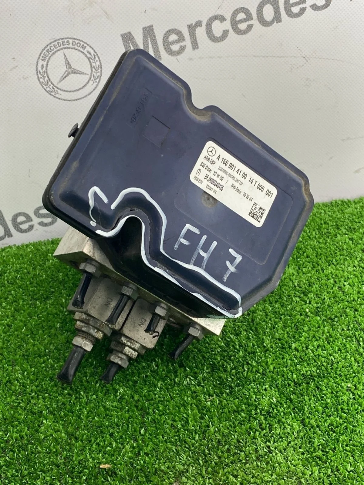 Блок ABS (насос) Mercedes-Benz M-класс W166 (2011—2015)