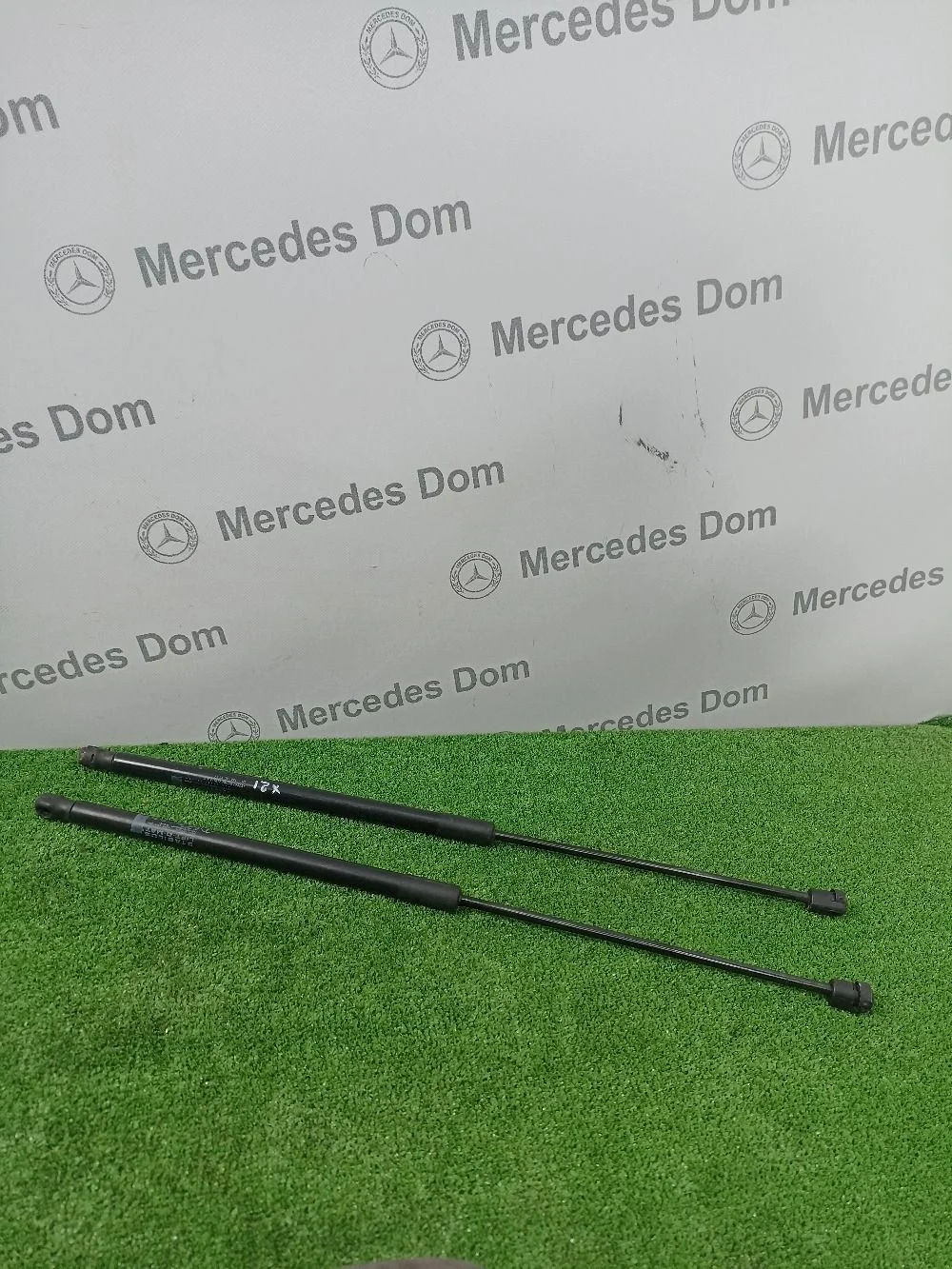 Амортизатор капота Mercedes-Benz GLE-класс W166 (2015—2018)