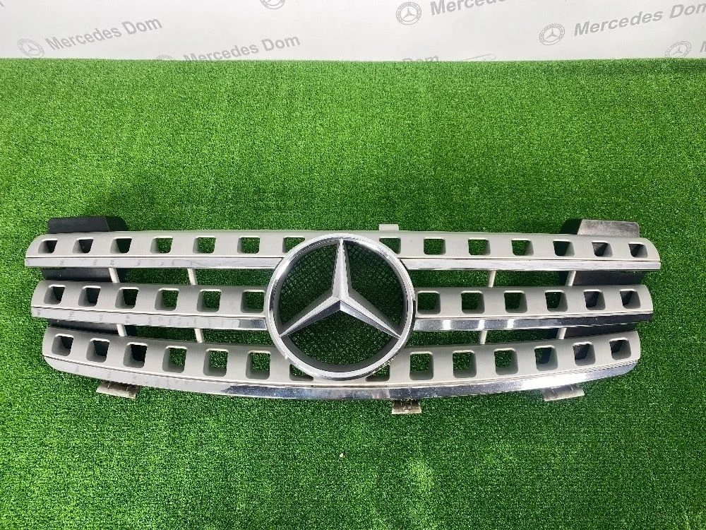 Решетка радиатора Mercedes-Benz M-класс W164 (2005—2008)