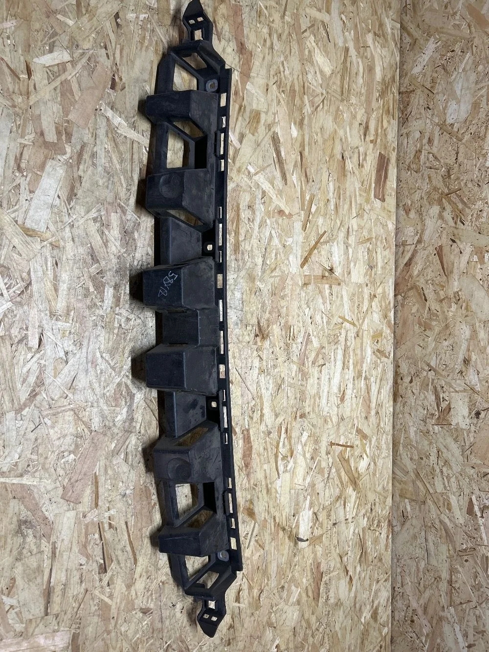 Кронштейн заднего бампера Mercedes-Benz M-класс W166 (2011—2015)