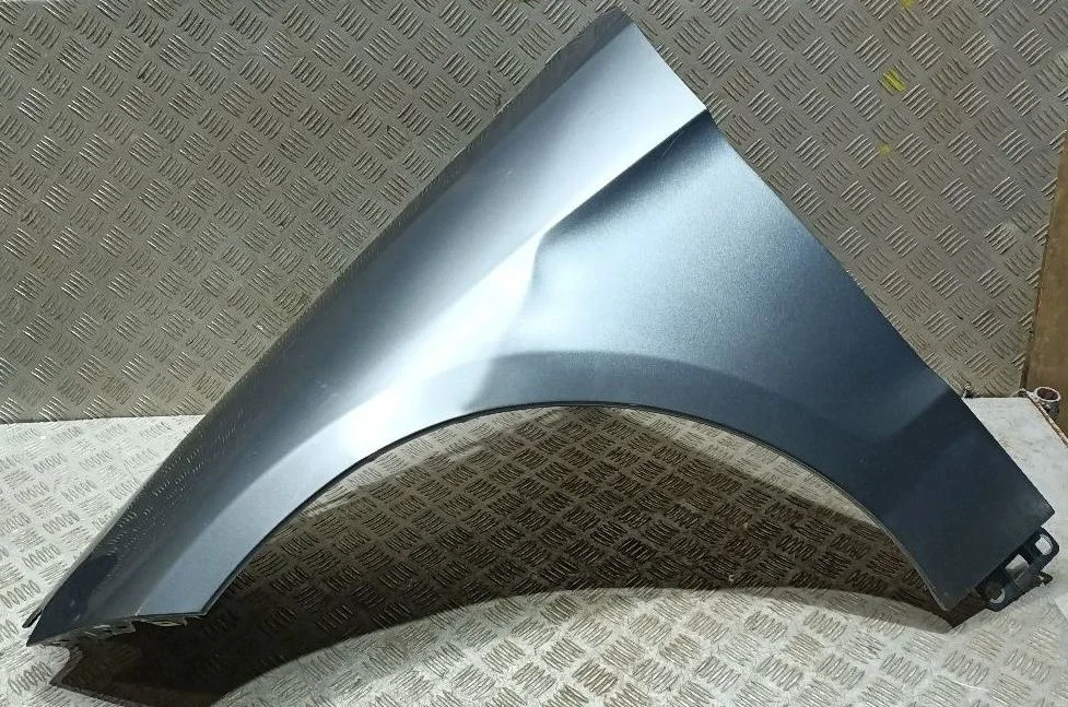 Крыло переднее левое Mercedes-Benz GLE-класс W166 (2015—2018)