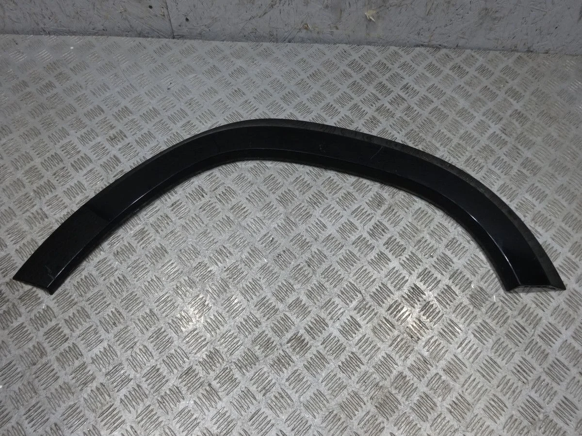 Накладка заднего крыла левого Mercedes-Benz GL-класс X166 (2012—2016)