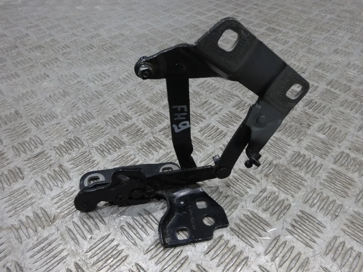 Петля капота правая Mercedes-Benz GLE-класс W166 (2015—2018)