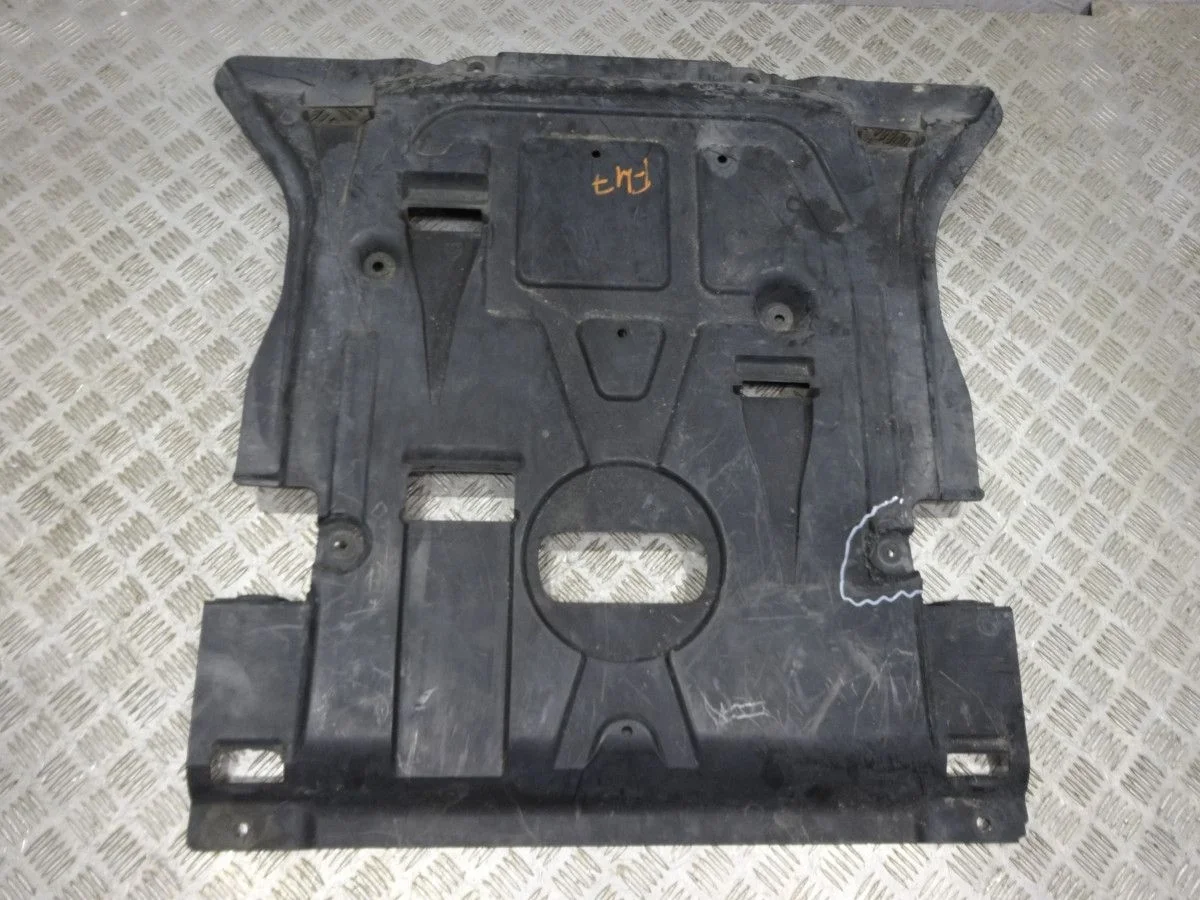 Пыльник двигателя боковой левый Mercedes-Benz GL-класс X166 (2012—2016)