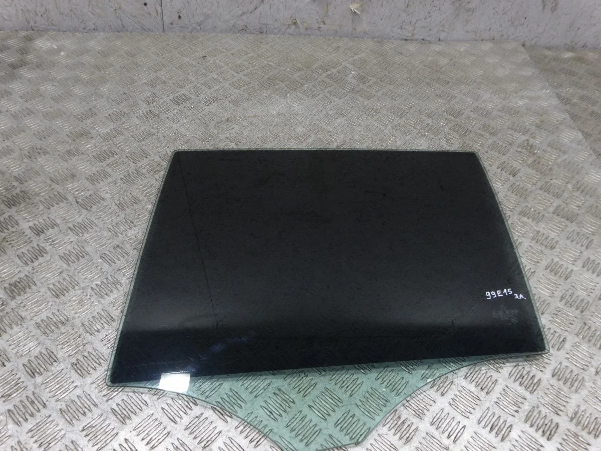 Стекло двери задней левой Mercedes-Benz M-класс W164 (2005—2008)