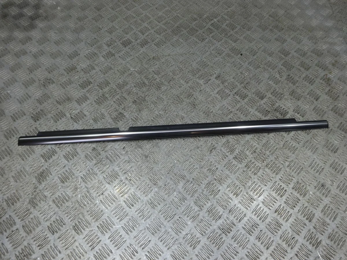 Молдинг стекла Mercedes-Benz GLK-класс X204 рестайлинг (2012—2015)