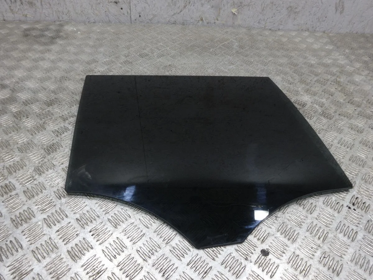 Стекло двери задней правой Mercedes-Benz GL-класс X166 (2012—2016)