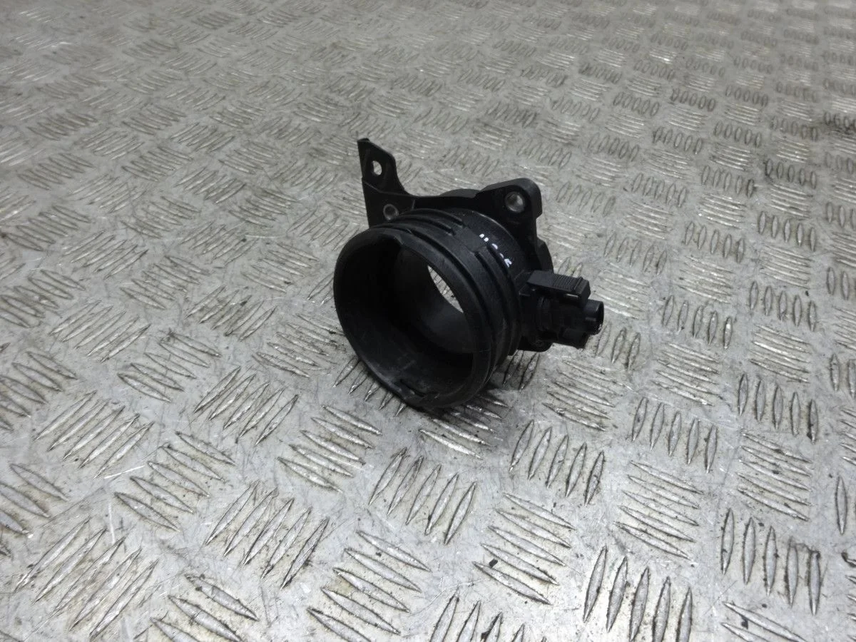 Патрубок воздушного фильтра Mercedes-Benz S-класс W221 рестайлинг (2009—2013)