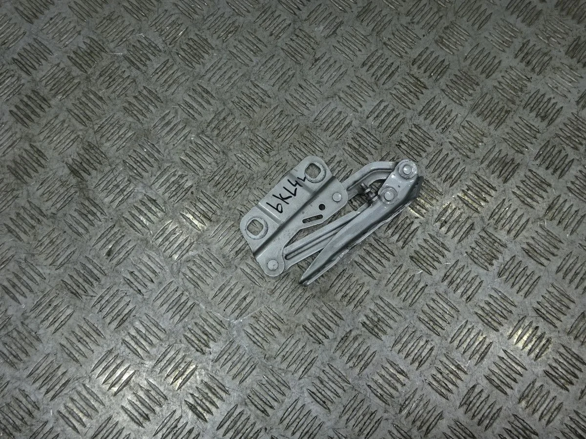 Петля капота левая Mercedes-Benz GL-класс X164 (2006—2009)