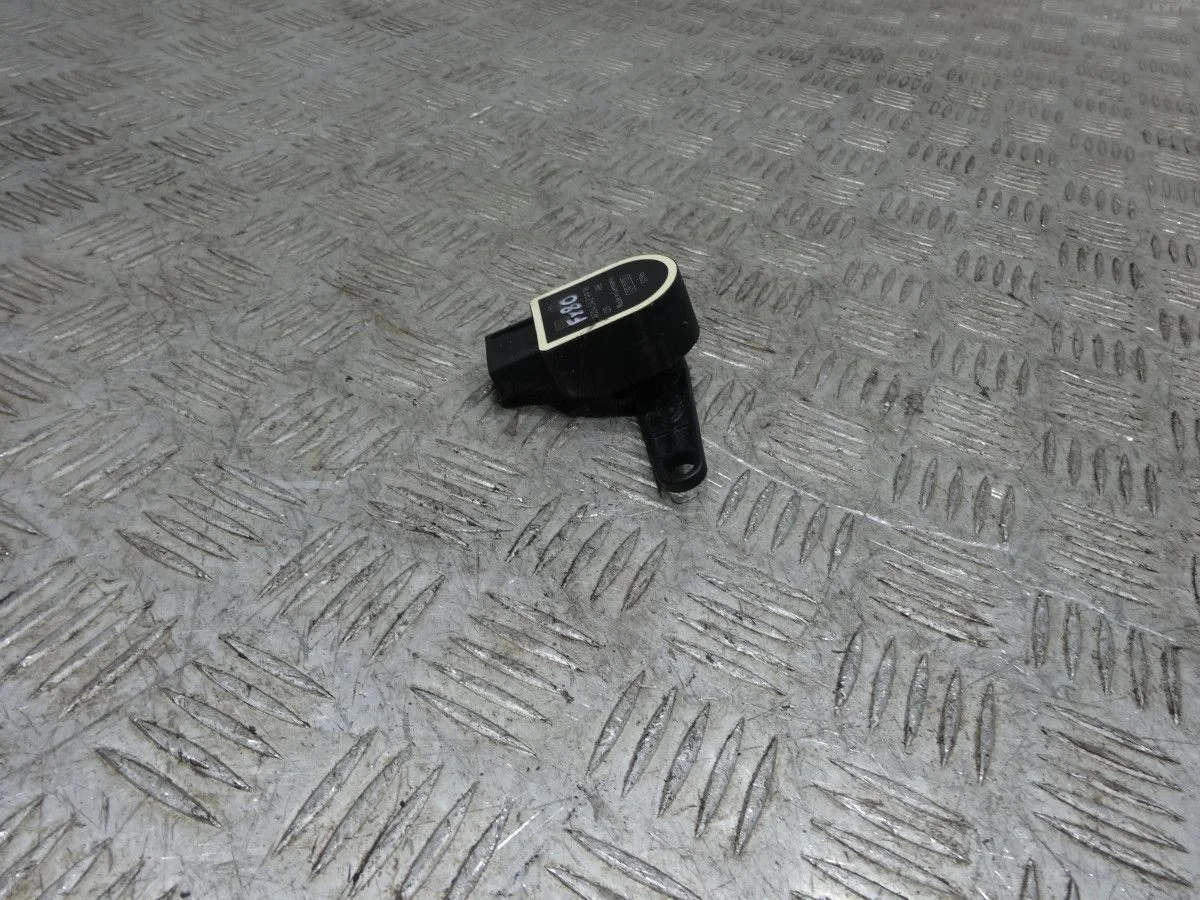 Датчик уровня пола Mercedes-Benz GLK-класс X204 рестайлинг (2012—2015)