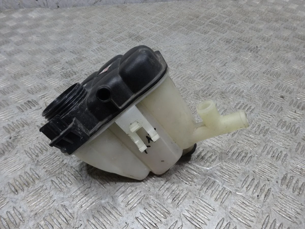 Бачок расширительный Mercedes-Benz GLE-класс W166 (2015—2018)