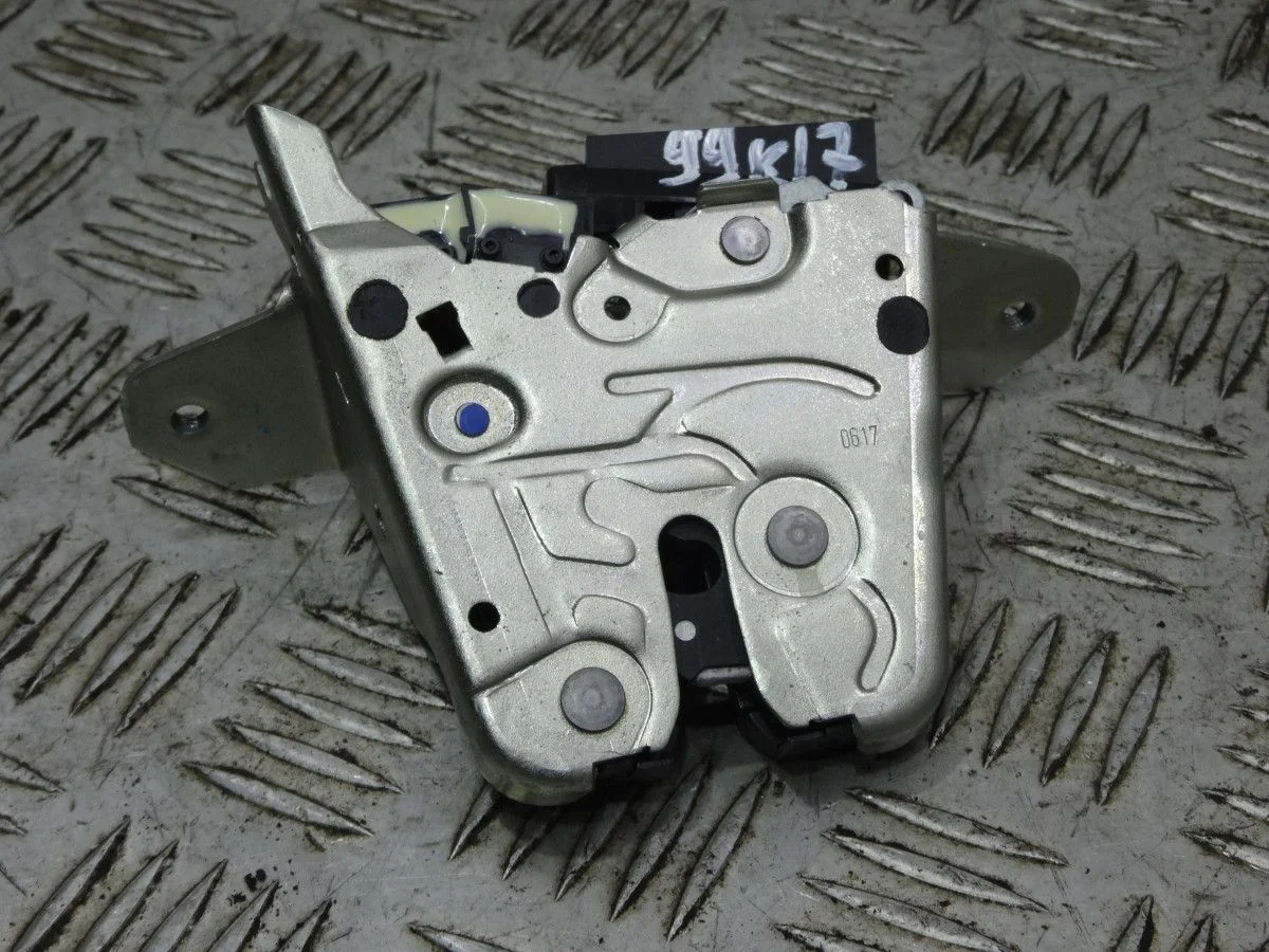 Замок багажника Mercedes-Benz GLE-класс W166 (2015—2018)