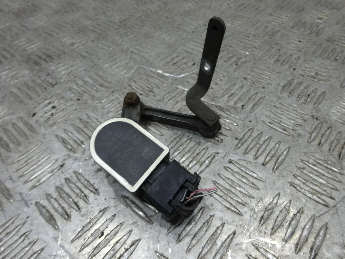 Датчик уровня пола Mercedes-Benz GLS-класс X166 (2015—2019)