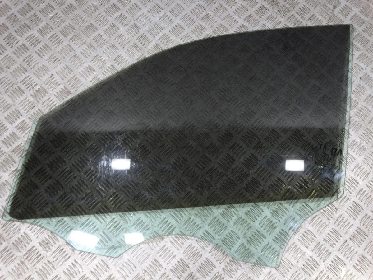 Стекло двери передней левой Mercedes-Benz GL-класс X166 (2012—2016)