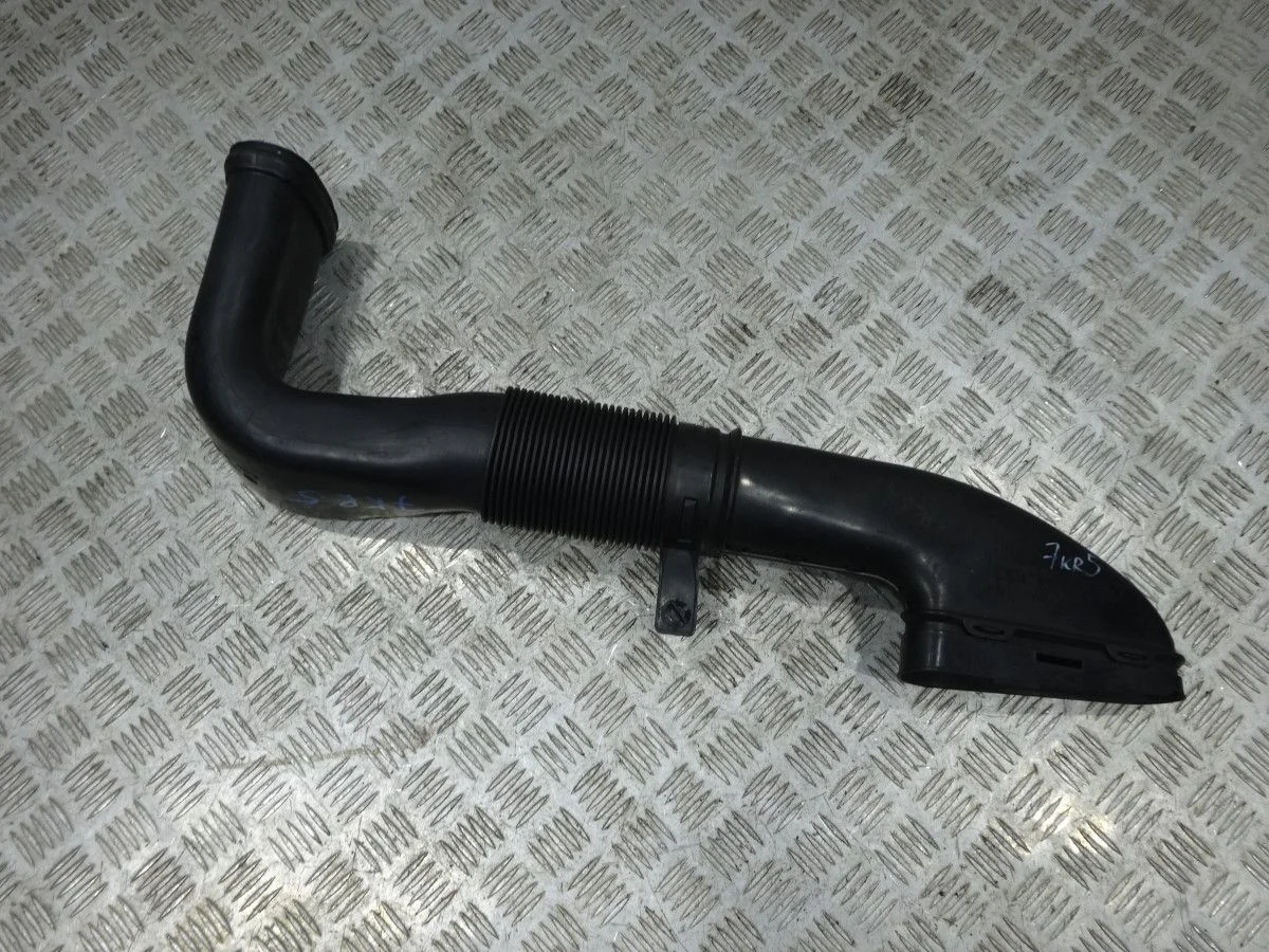 Воздуховод Mercedes-Benz E-класс W212/S212/C207/A207 (2009—2013)