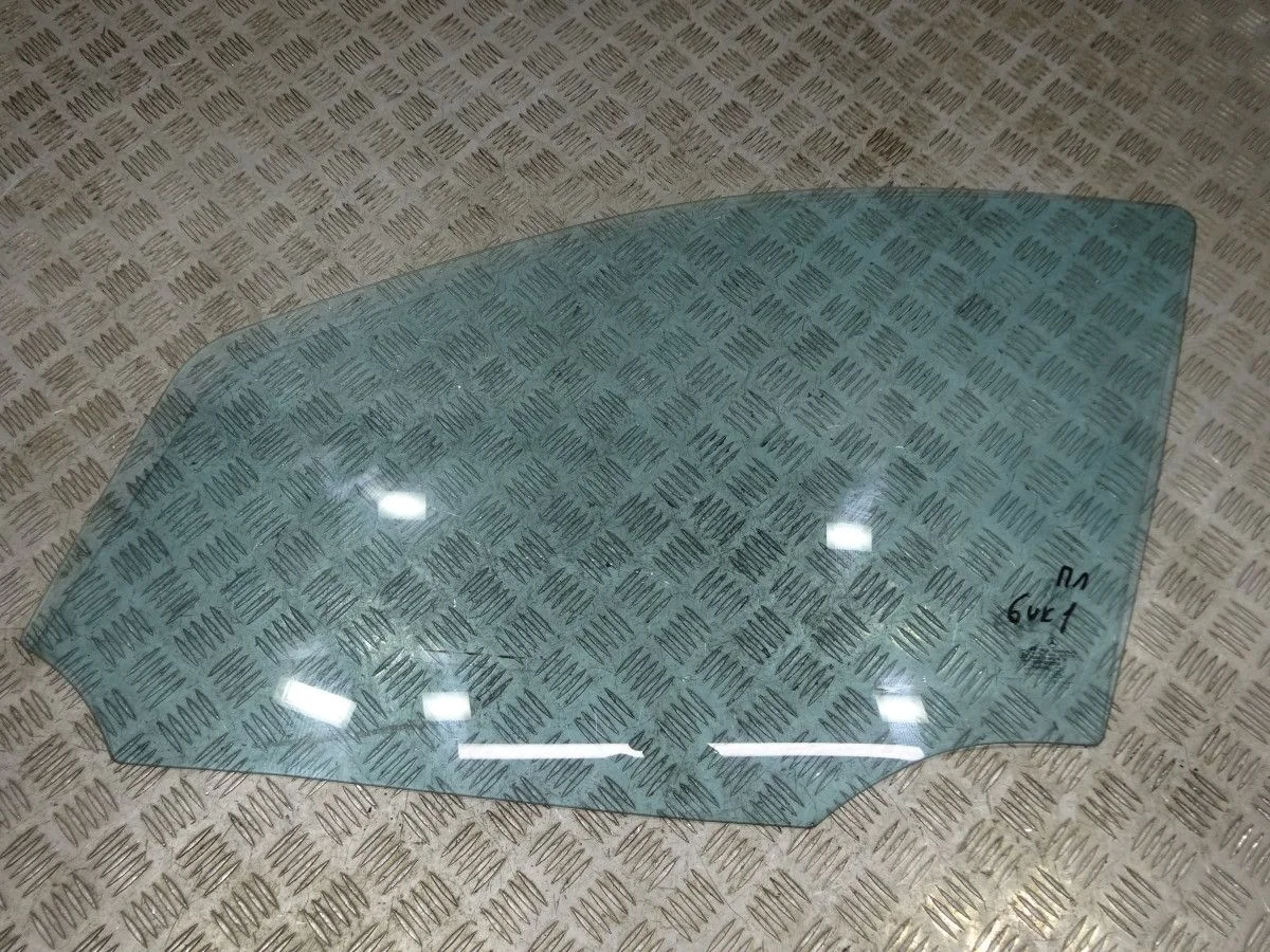 Стекло двери передней левой Mercedes-Benz M-класс W164 рестайлинг (2008—2011)