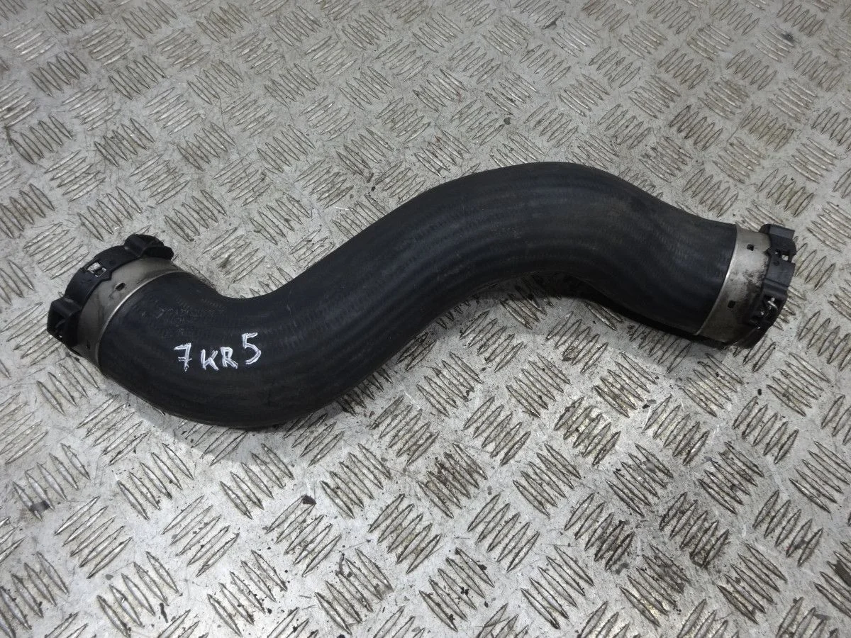 Патрубок интеркулера Mercedes-Benz E-класс W212/S212/C207/A207 (2009—2013)