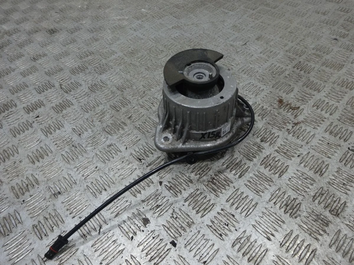 Опора двигателя правая Mercedes-Benz S-класс W222/C217/A217 (2013—2017)