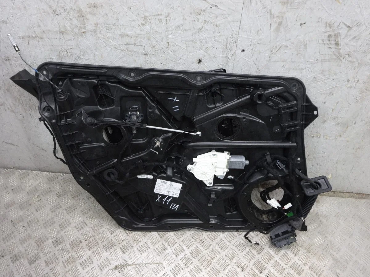 Стеклоподъемник электр. передний левый Mercedes-Benz GLS-класс X166 (2015—2019)