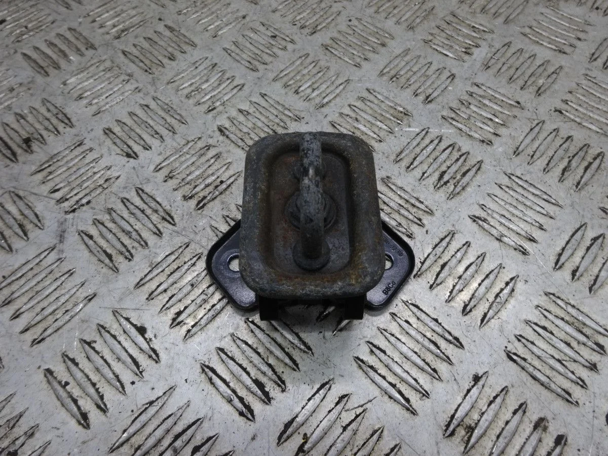 Замок капота Mercedes-Benz S-класс W221 (2005—2009)