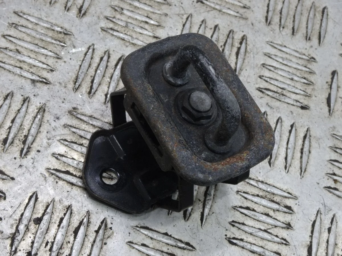 Замок капота Mercedes-Benz S-класс W221 (2005—2009)