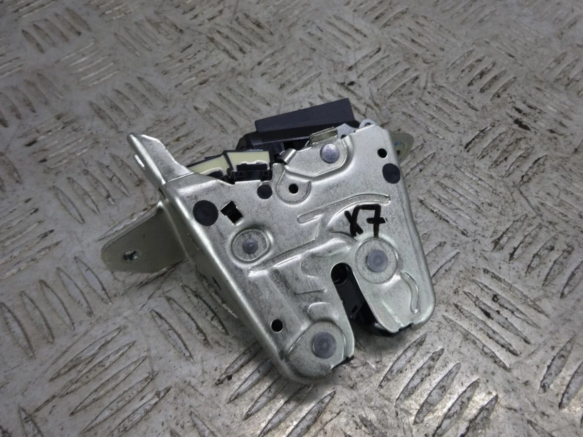 Замок багажника Mercedes-Benz GLC-класс X253 (2015—2019)