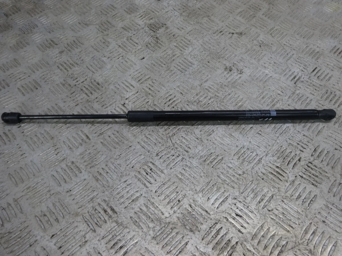 Амортизатор капота Mercedes-Benz GLS-класс X166 (2015—2019)