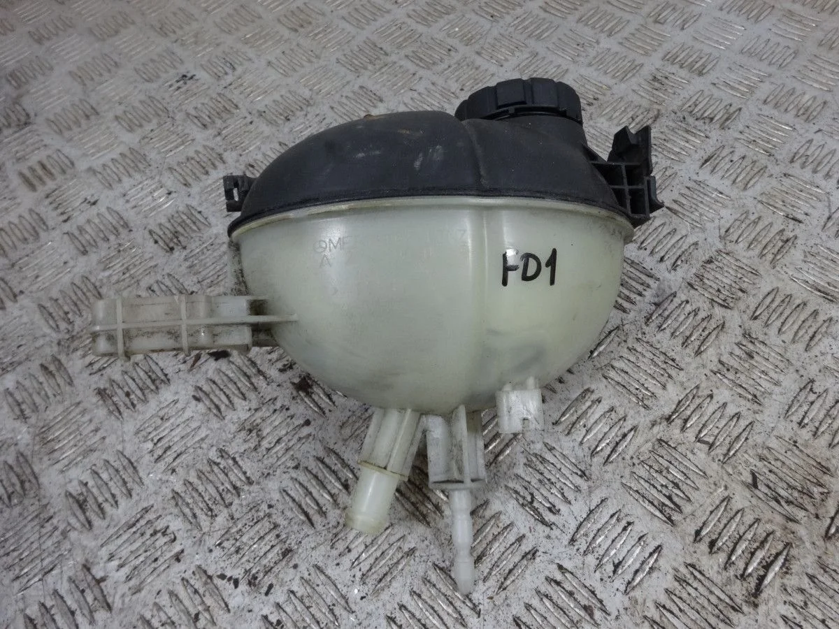 Бачок расширительный топливной системы Mercedes-Benz E-класс W212/S212/C207/A207 (2009—2013)