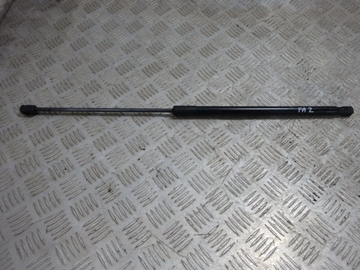 Амортизатор капота Mercedes-Benz GL-класс X166 (2012—2016)