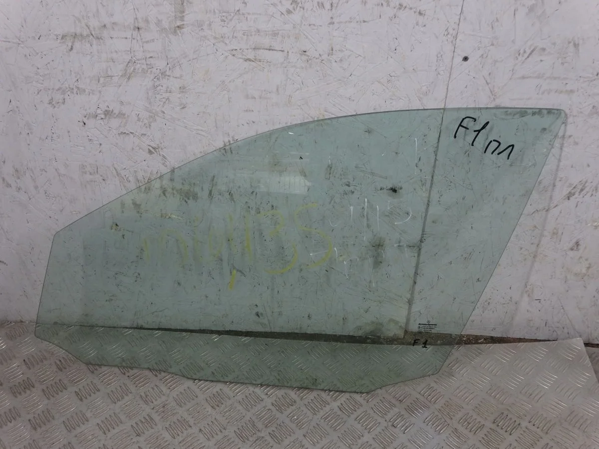 Стекло двери передней левой Mercedes-Benz C-класс W204/S204 (2006—2011)