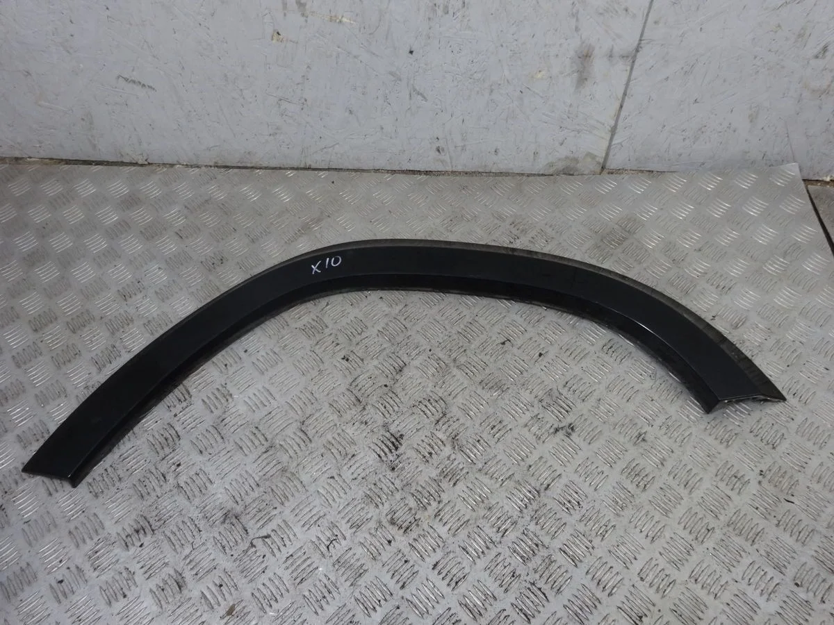 Накладка заднего крыла левого Mercedes-Benz GL-класс X166 (2012—2016)