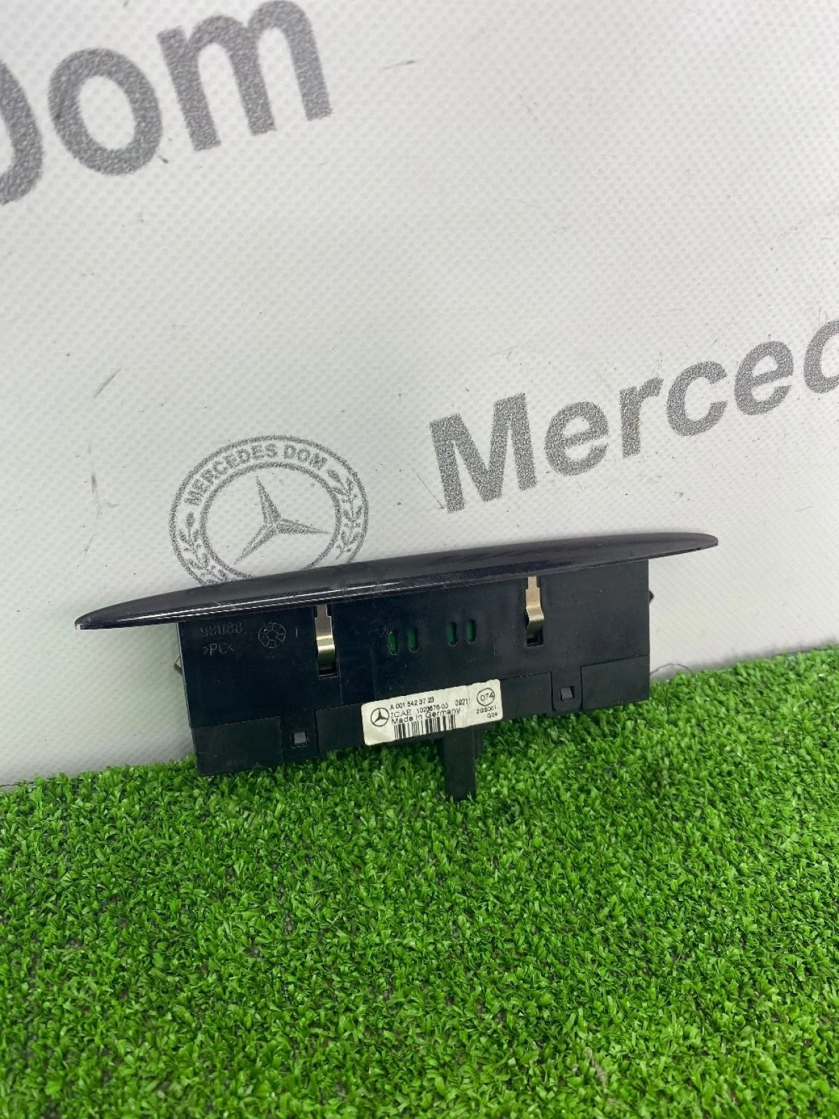 Дисплей информационный Mercedes-Benz GL-класс X164 (2006—2009)