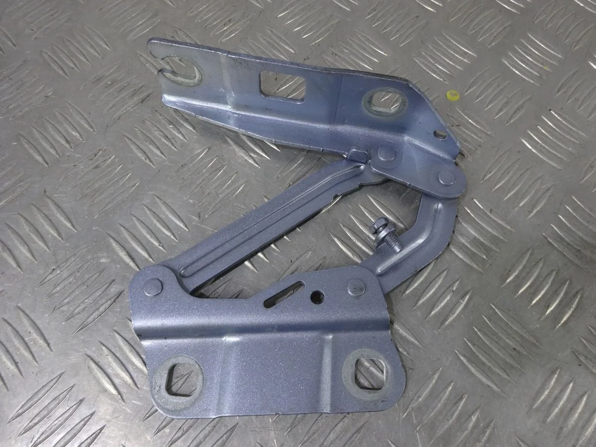 Петля капота правая Mercedes-Benz M-класс W164 (2005—2008)