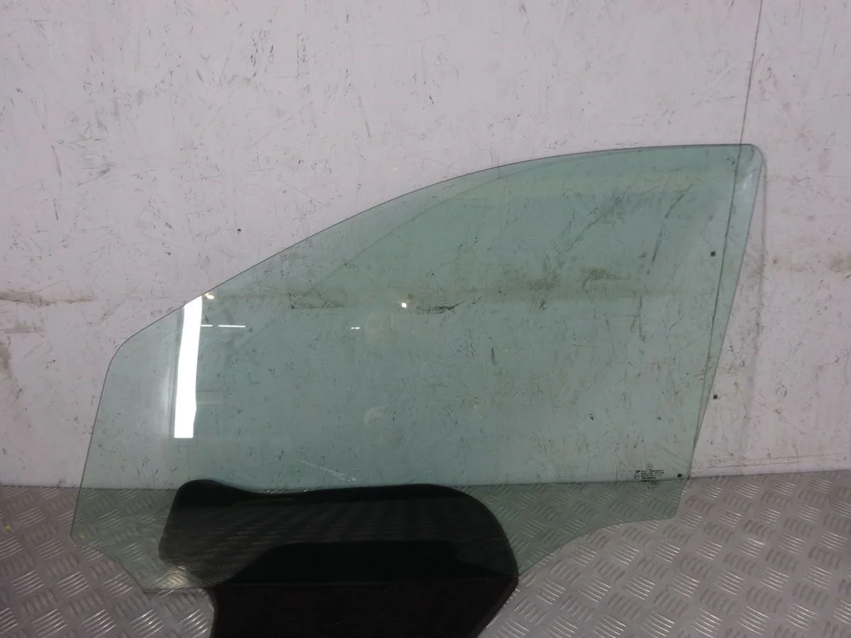Стекло двери передней левой Mercedes-Benz GL-класс X164 (2006—2009)
