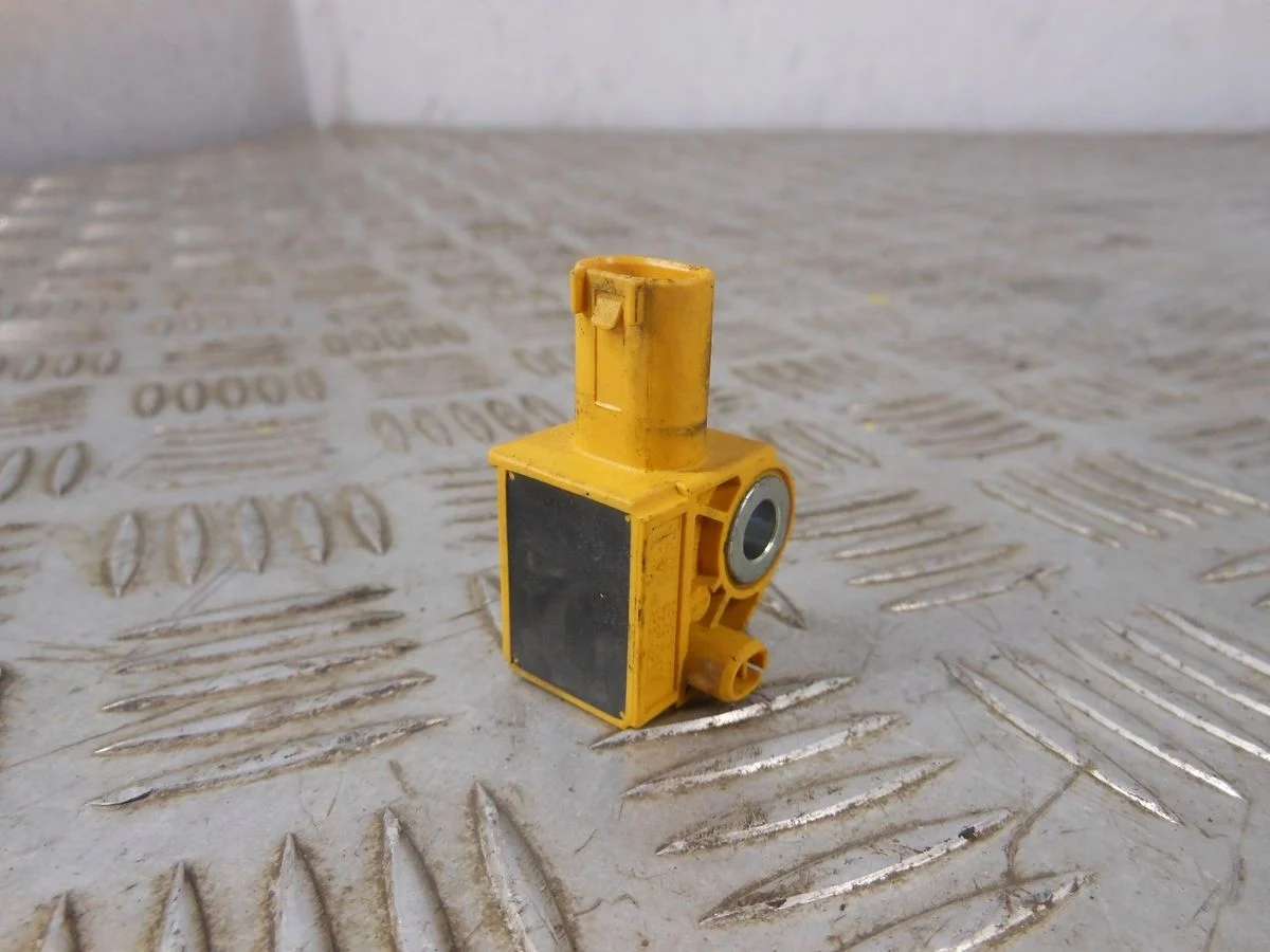 Датчик ускорения Mercedes-Benz E-класс W212/S212/C207/A207 (2009—2013)