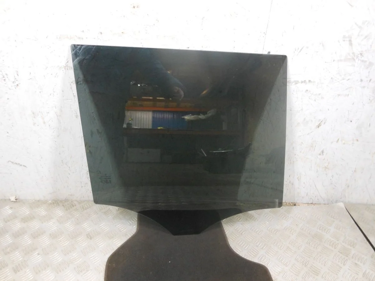 Стекло двери задней правой Mercedes-Benz GL-класс X166 (2012—2016)