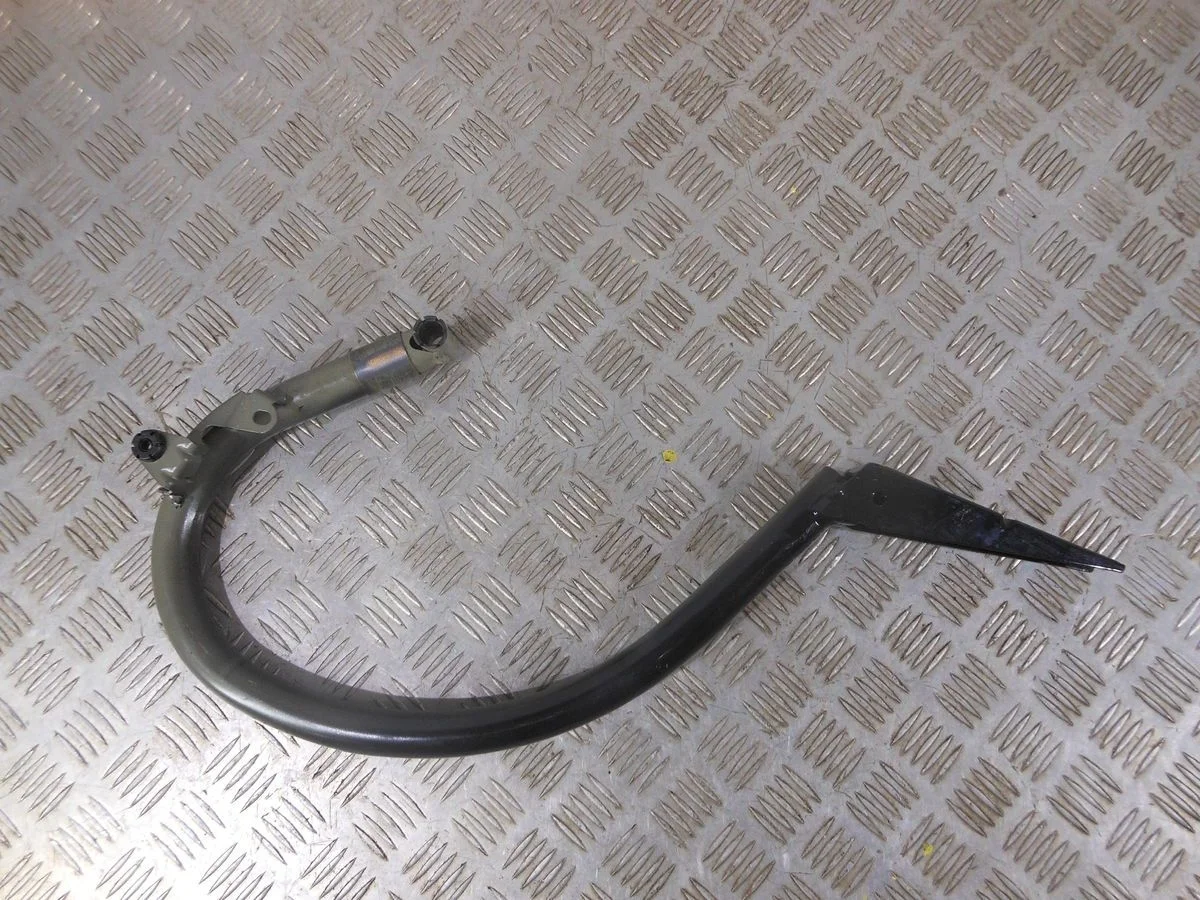 Петля крышки багажника Mercedes-Benz C-класс W204/S204/С204 рестайлинг (2011—2015)