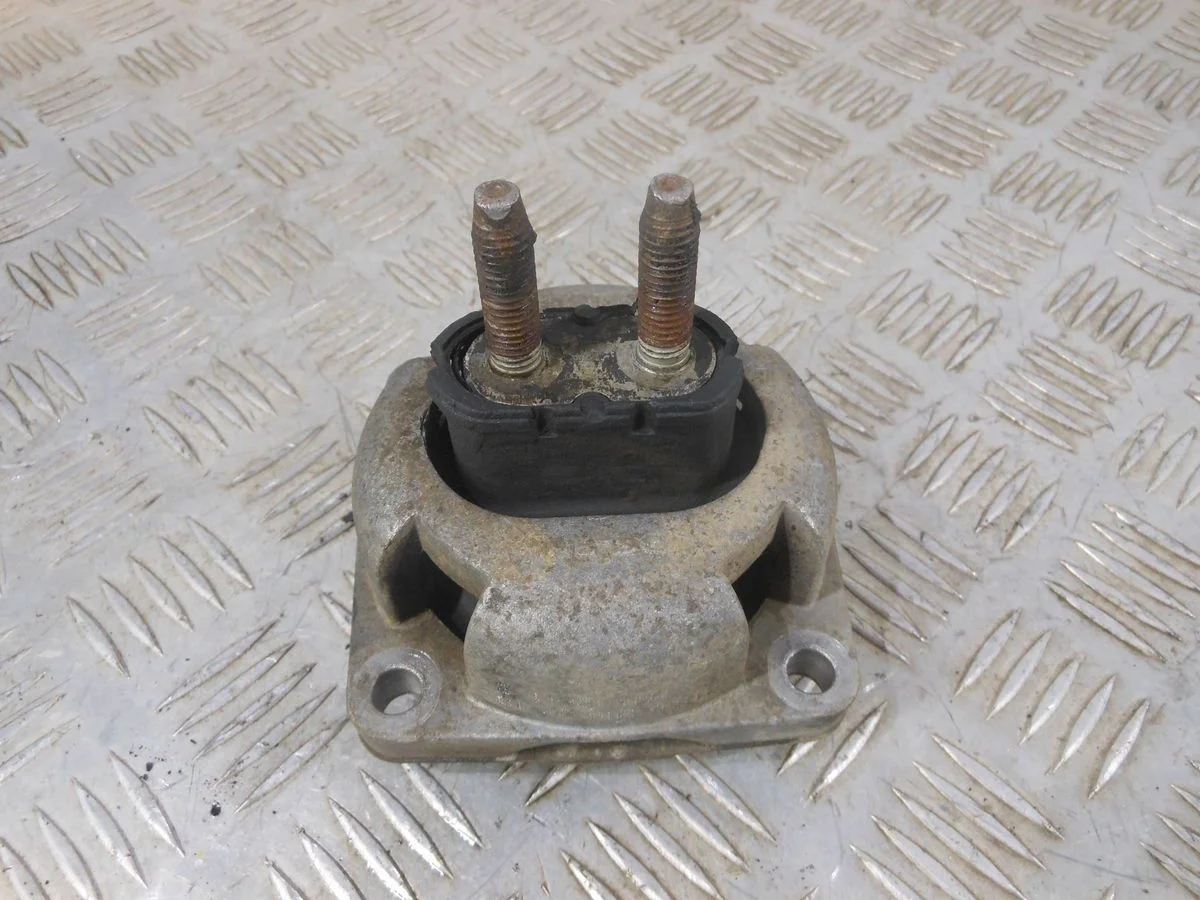 Опора КПП Mercedes-Benz M-класс W164 рестайлинг (2008—2011)