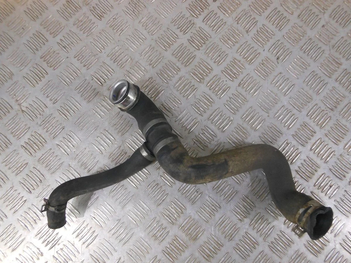 Патрубок радиатора Mercedes-Benz M-класс W164 (2005—2008)