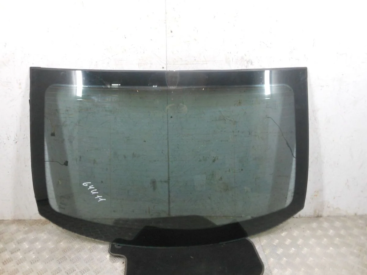 Стекло заднее Mercedes-Benz CLS-класс C219 (2004—2008)